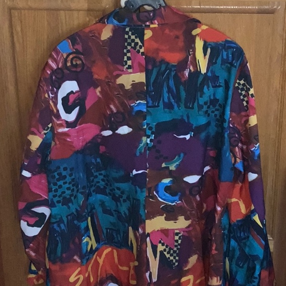$8>>SHEIN Multi-Color Abstract Print Blazer - Picture 4 of 7